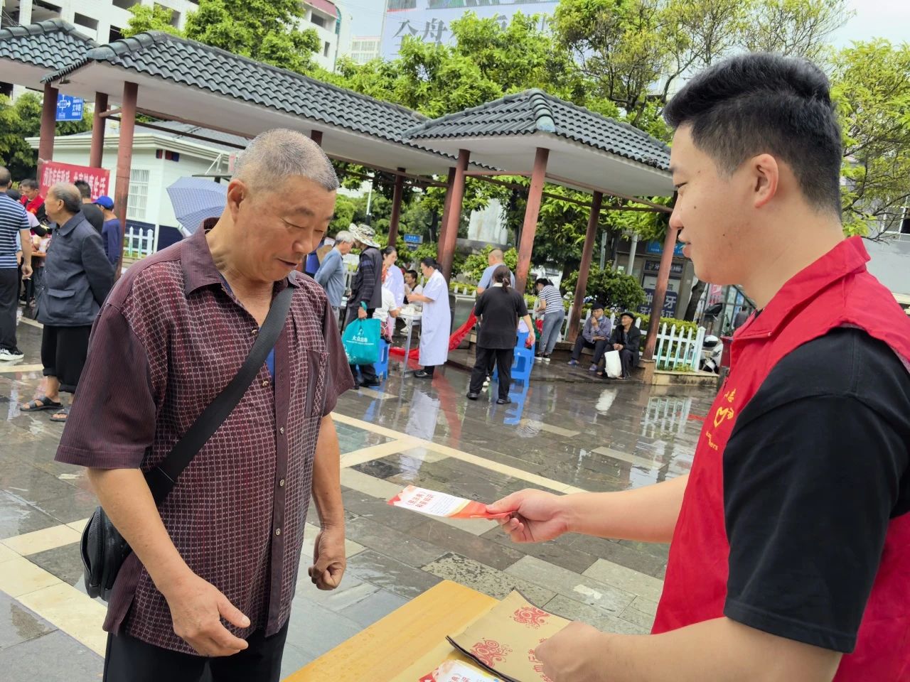 天信普法|天信所助力全国律师咨询日普法宣传活动共筑法治基石(图3) 1-2411191011505A.jpg